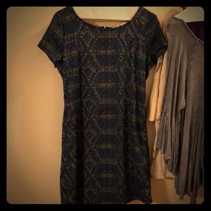 Short sleeve dress